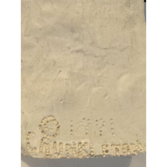 Vintage Hanford Crumpleton Elderly Woman Resin Figurine 1991 Wreath  Roses - Picture 3 of 10